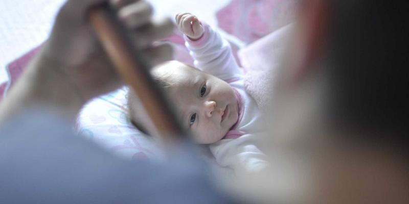 跨境电商选品策略：如何利用数据工具与专业trade services发现爆款